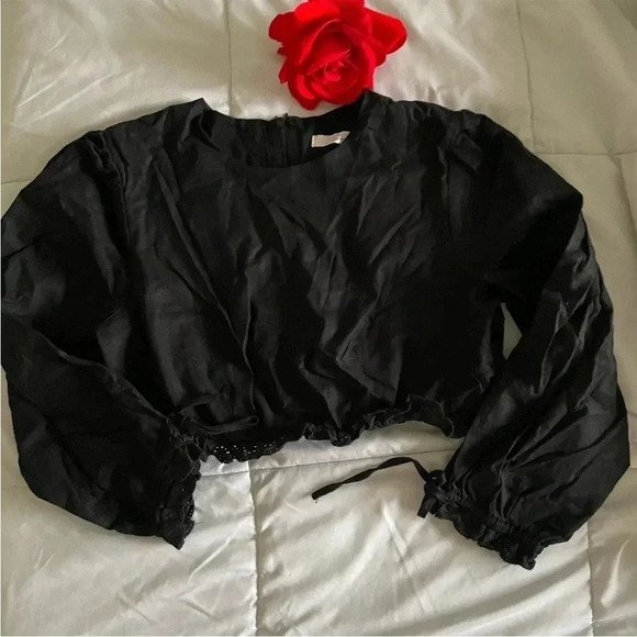 Revolve Lovers + Friends Tara linen blend crop top - Picture 5 of 8